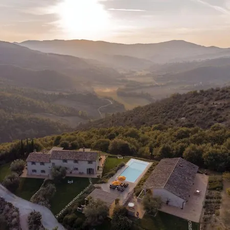 Rustic Monticelli With Xxl Pool In Umbria *