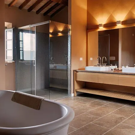 Rustic Monticelli With Xxl Pool In Umbria * Pierantonio