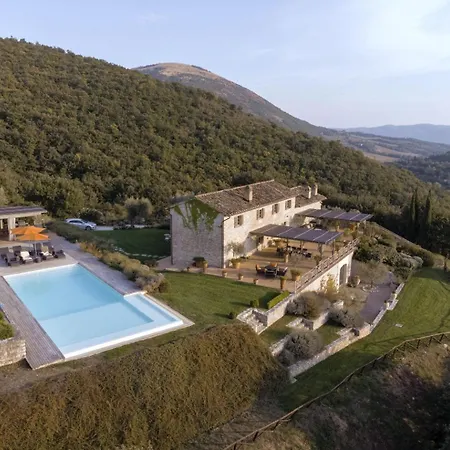 Rustic Monticelli With Xxl Pool In Umbria Villa Pierantonio