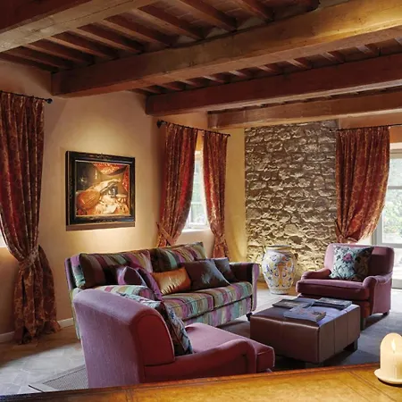 Rustic Monticelli With Xxl Pool In Umbria Pierantonio
